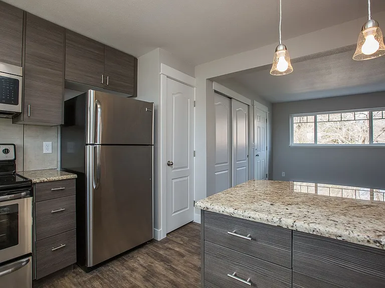 2628 Redwing Rd #8 — Photo 13