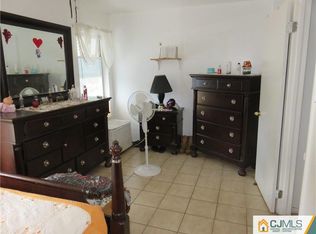 269 Oak St, Perth Amboy, NJ 08861