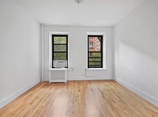 209 E 88th St APT 3A, New York, NY 10128