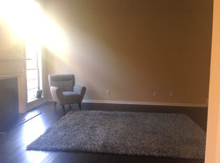 612 Wallnut Hall Trl, Woodstock, GA 30189