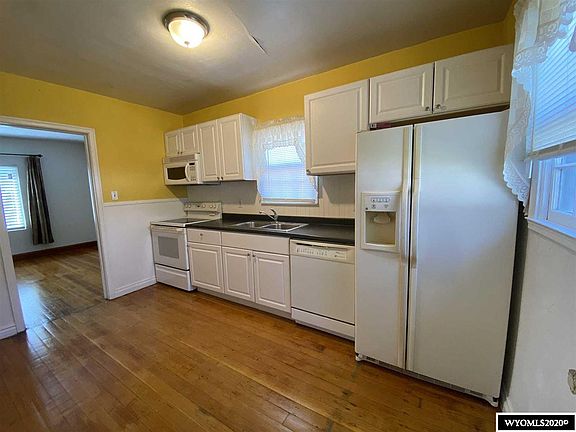 5th image of 110 E Jefferson Ave