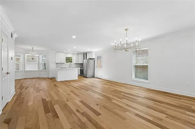 4 bed, 3.0 bath, 2402 sqft, $3,400 — Photo 3