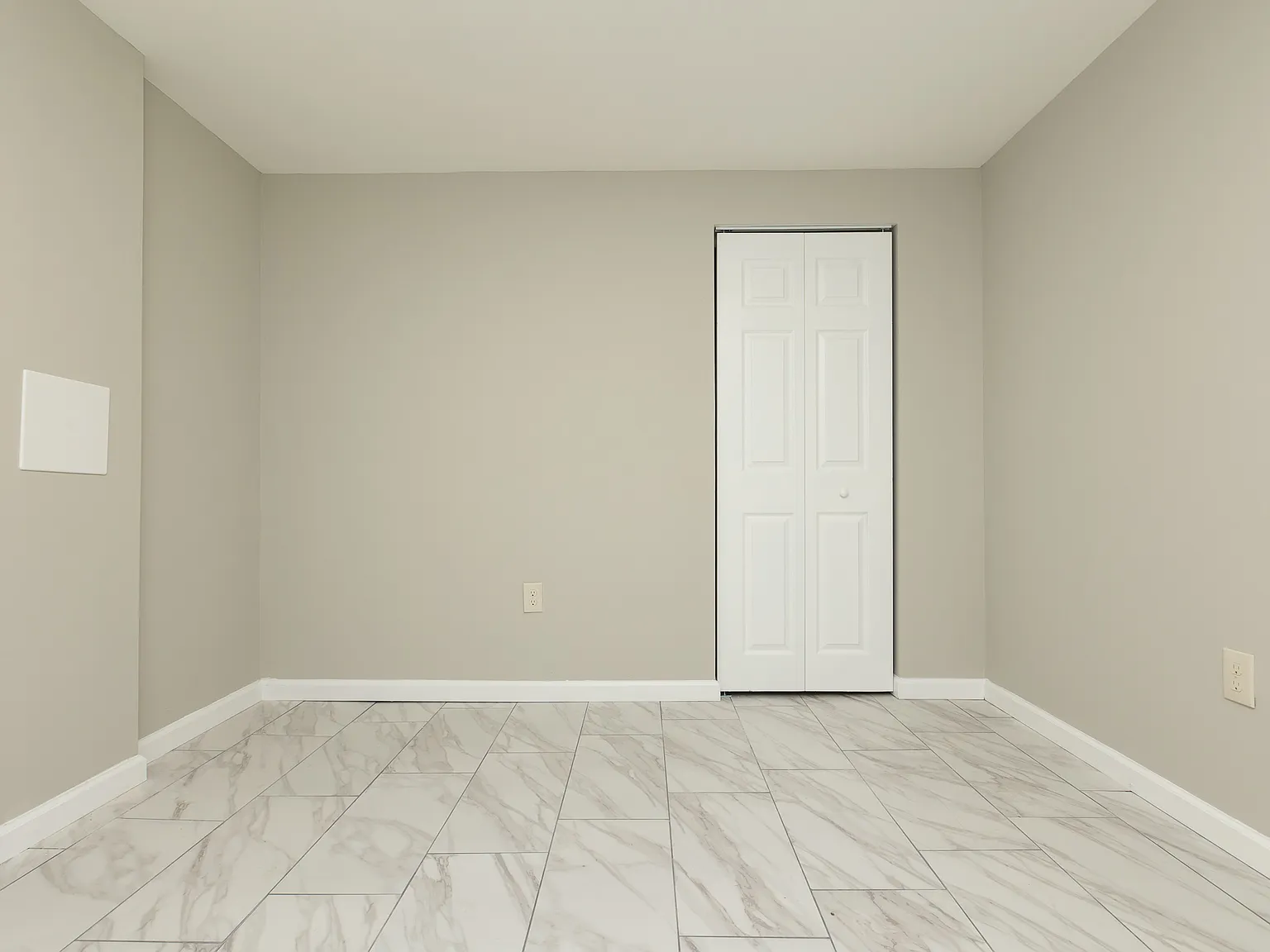 4 bed, 875 sqft, $2,900 — Photo 2