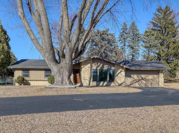 20260 Scarlet Hawthorne ROAD, Brookfield, WI 53045