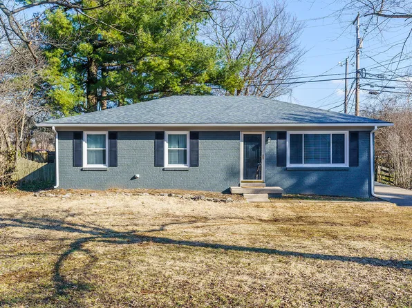 3820 Grassy Creek Dr, Lexington, KY 40514