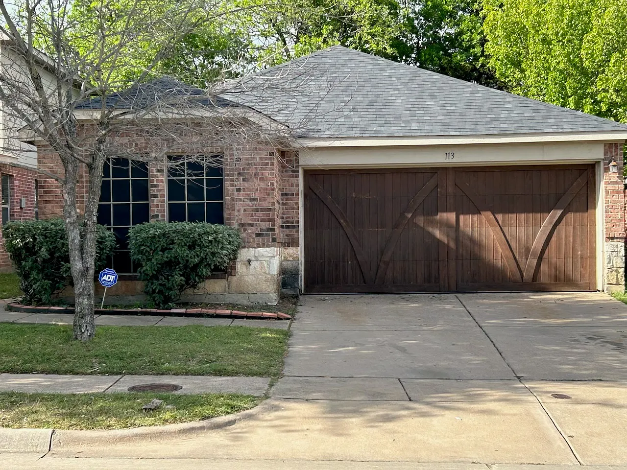 3 bed, 1176 sqft, $2,200 — Photo 1