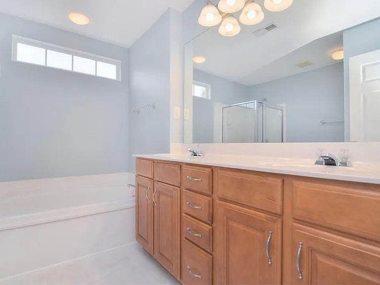 15607 Chipping Dr — Photo 8