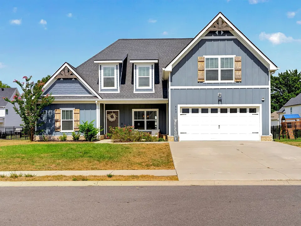 569 Bowden Dr