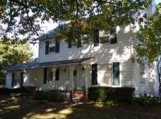 101 Galesburg Rd, Knoxville, IL 61448