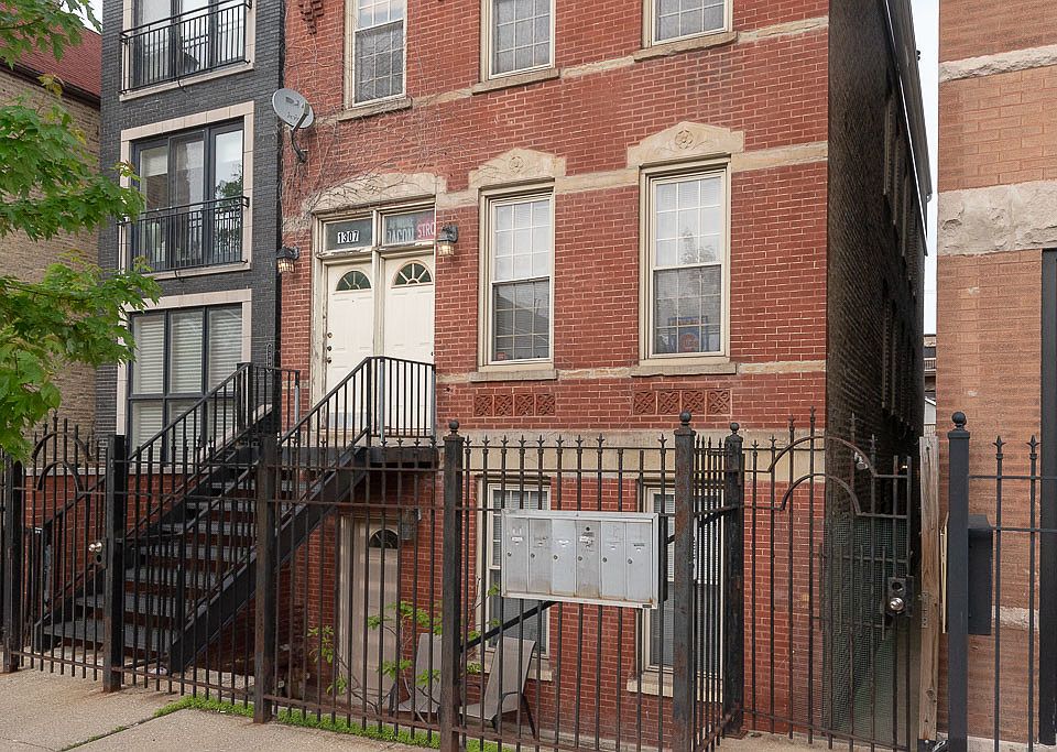 1st image of 1307 N Greenview Ave Unit F5