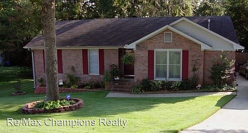 2nd image of 4672 Woodmere Ln