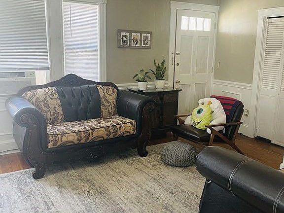 2nd image of 87 Oakland St #1