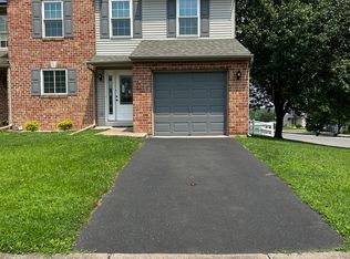 2490 Chestnut Ln, Easton, PA 18040