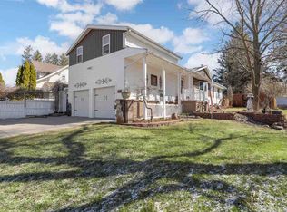 110 Central Ave NE, Swisher, IA 52338