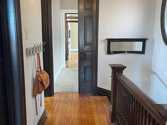 3rd image of 2711 Virginia Ave #A