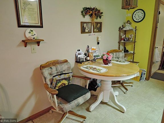 4th image of 350 22nd St SE APT 306