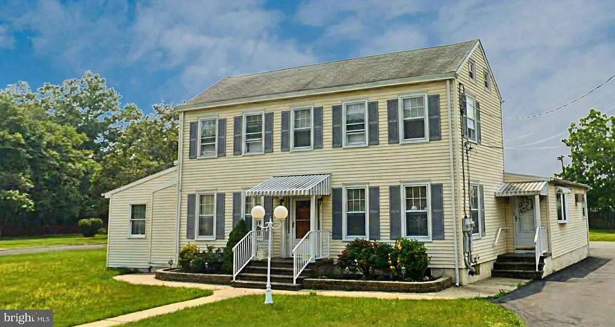 Building Photo - 163 Klockner Rd