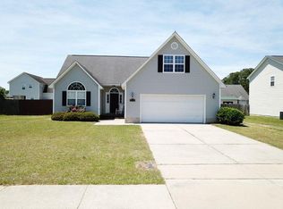 1508 Belews Creek Ln, Fayetteville, NC 28312