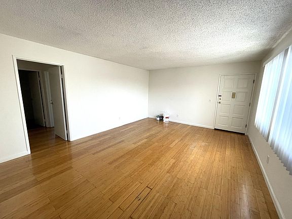 2nd image of 507 N Serrano Ave APT 4