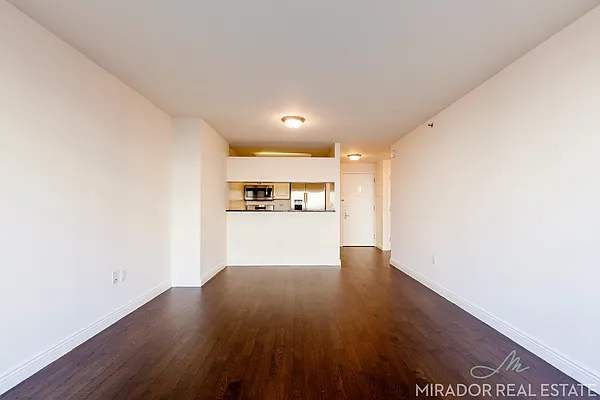 Rented by Mirador Real Estate | media 13