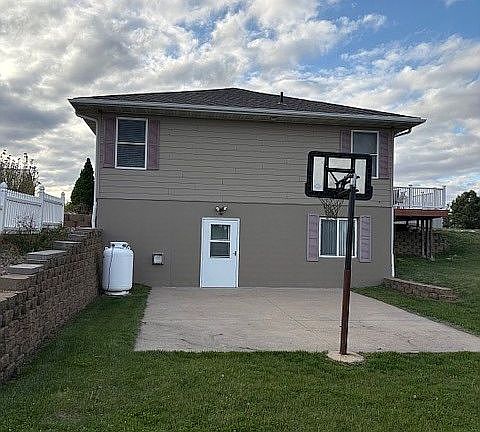 3rd image of 72008 606th Ave