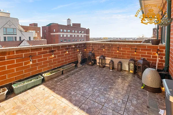 Sold by Royal House Realty, Inc. | media 36