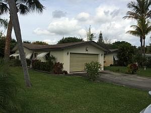 1st image of 1380 NE Hillcrest Ln