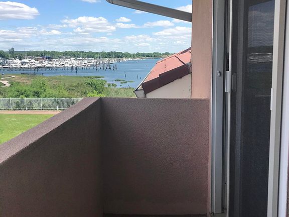 5th image of 67 Harbour Ct