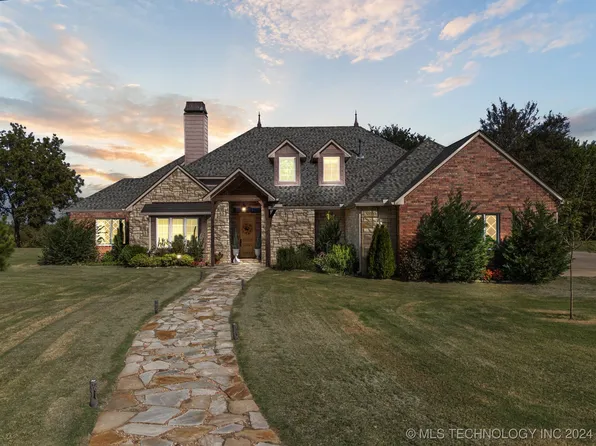 18051 S 25th East Ave, Mounds, OK 74047