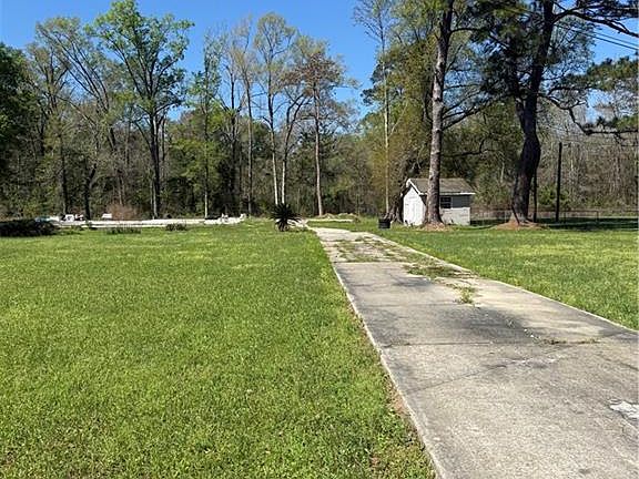 5th image of 20263 Hollie Ln