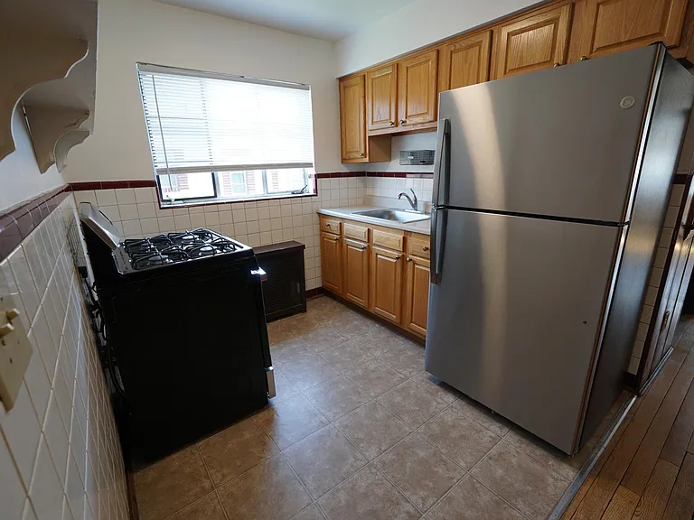 2633 Park Ave #4 — Photo 4