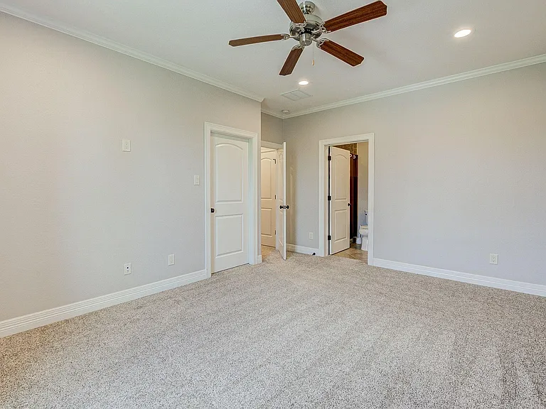 27303 Silver Jade Ct — Photo 35