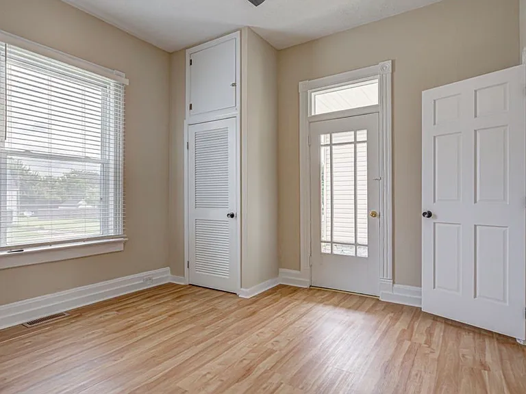 837 Franklin St — Photo 6