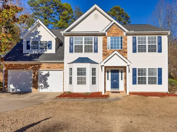 2010 Skylar Leigh Dr, Buford, GA 30518