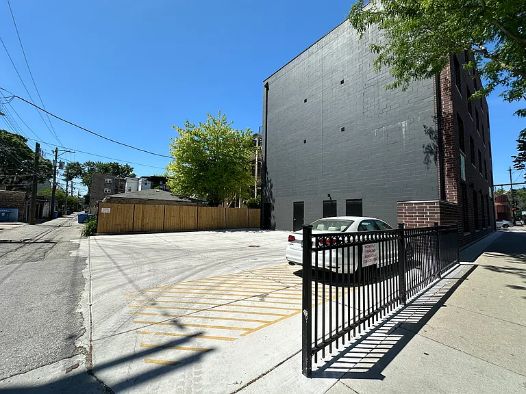 6355 N Glenwood Ave #2S — Photo 19