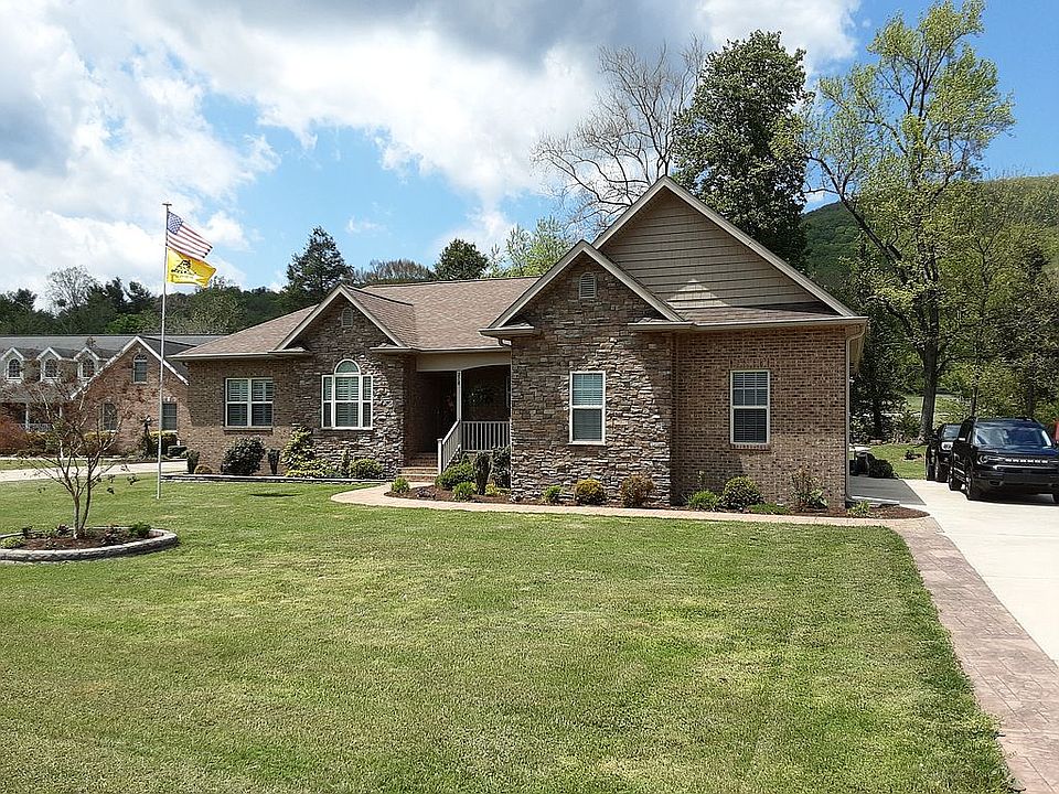 1st image of 218 Alania Ct