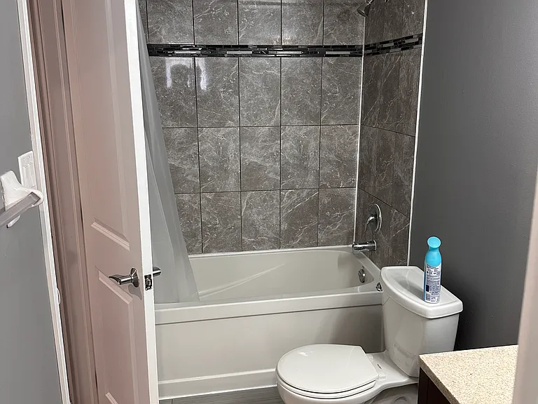 398 Churchill Ct #5 — Photo 10