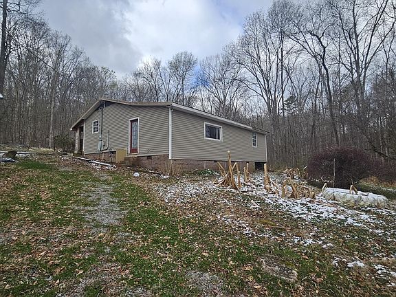 3rd image of 1635 Old Chilhowee Rd