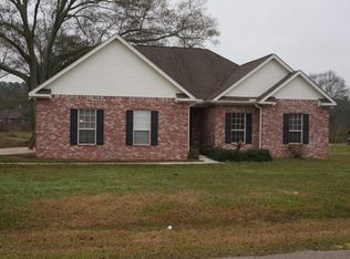 11 Cherry Bark Trl, Ellisville, MS 39437