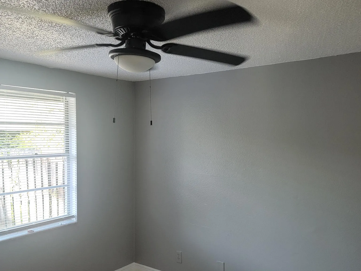 4 bed, 1404 sqft, $2,550 — Photo 4