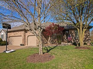 1834 S Oakmont Ave, Springfield, MO 65809