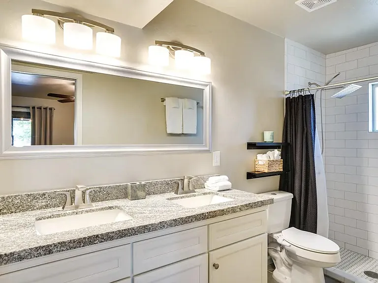 7621 E Waverly St — Photo 13