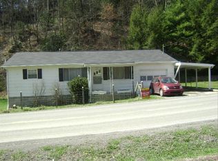 845 Scarbro Rd, Scarbro, WV 25917