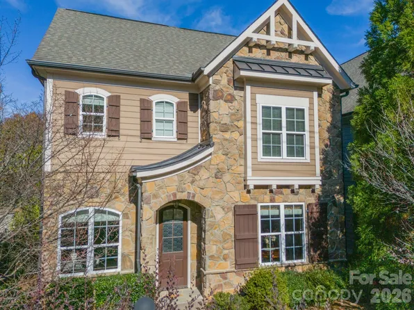 131 Boyce Rd, Charlotte, NC 28211