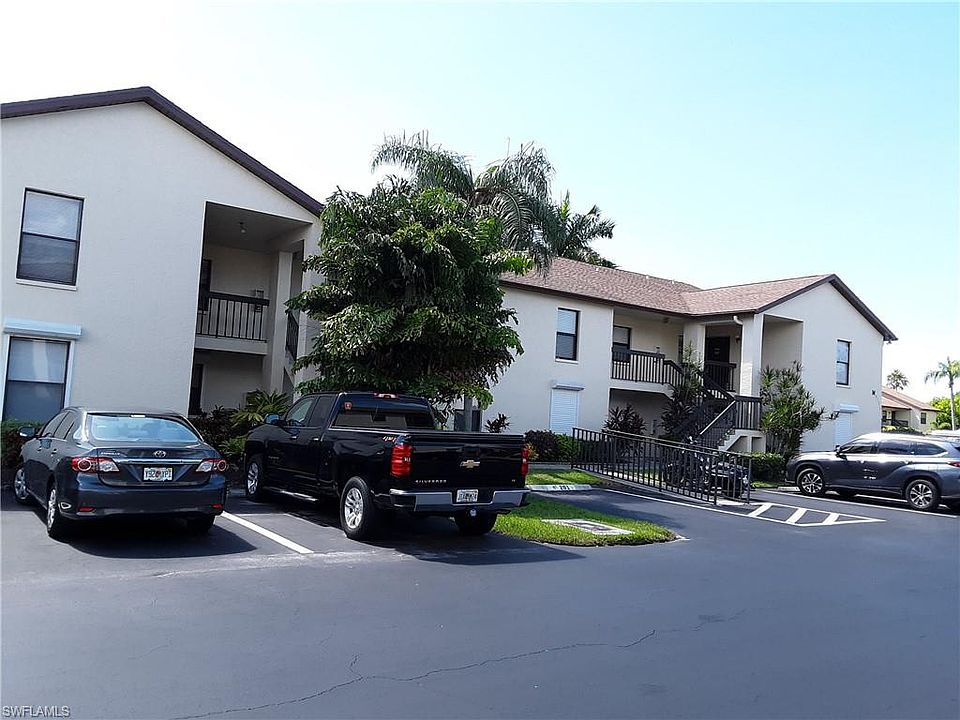 1st image of 9275 Lake Park Dr APT 103