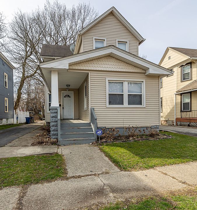 1st image of 3719 Mack Ave