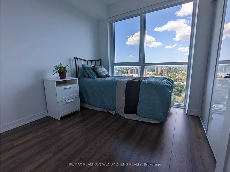 225 Village Green Sq #2602 — Photo 16