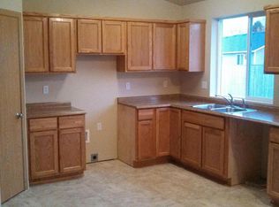 816 Esperanza Way, Grandview, WA