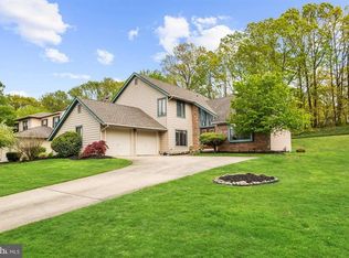 22 Greenleigh Dr, Sewell, NJ 08080