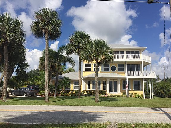 2nd image of 4650 NE Indian River Dr